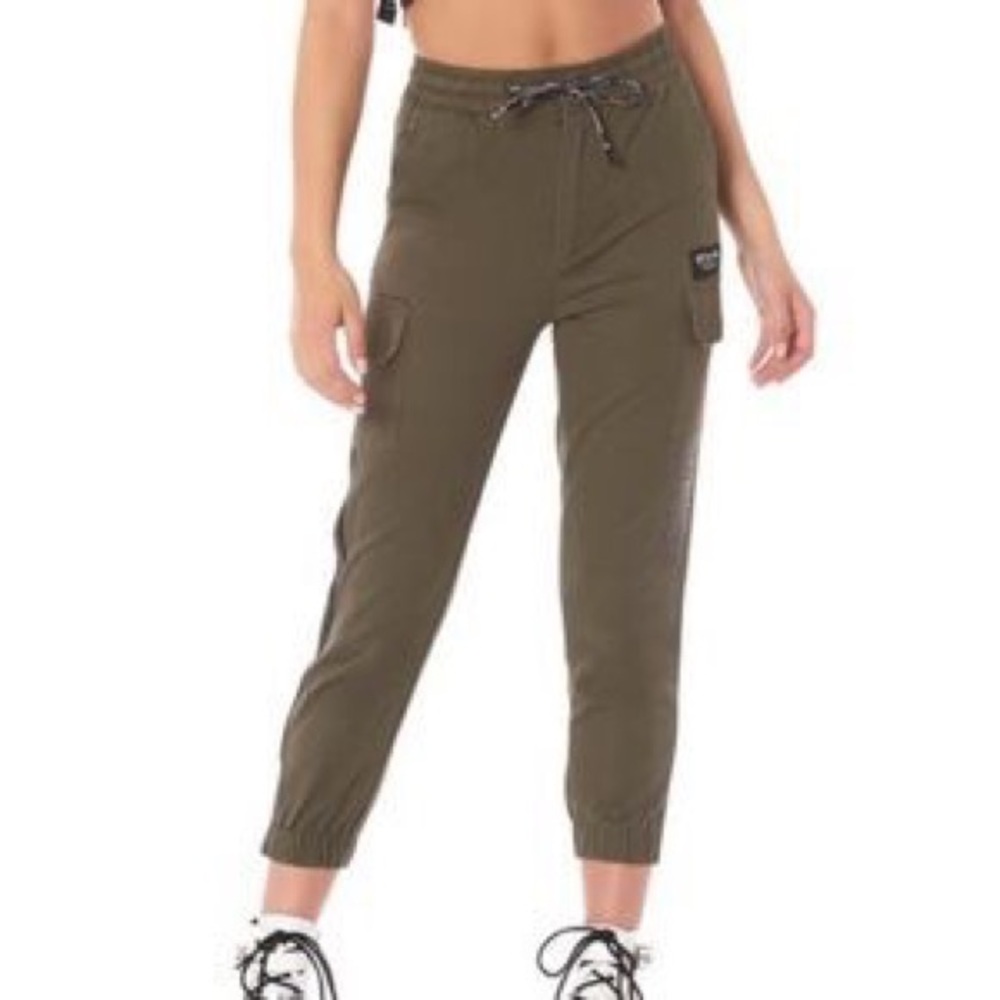 CROPPED DRAWSTRING CARGO PANT